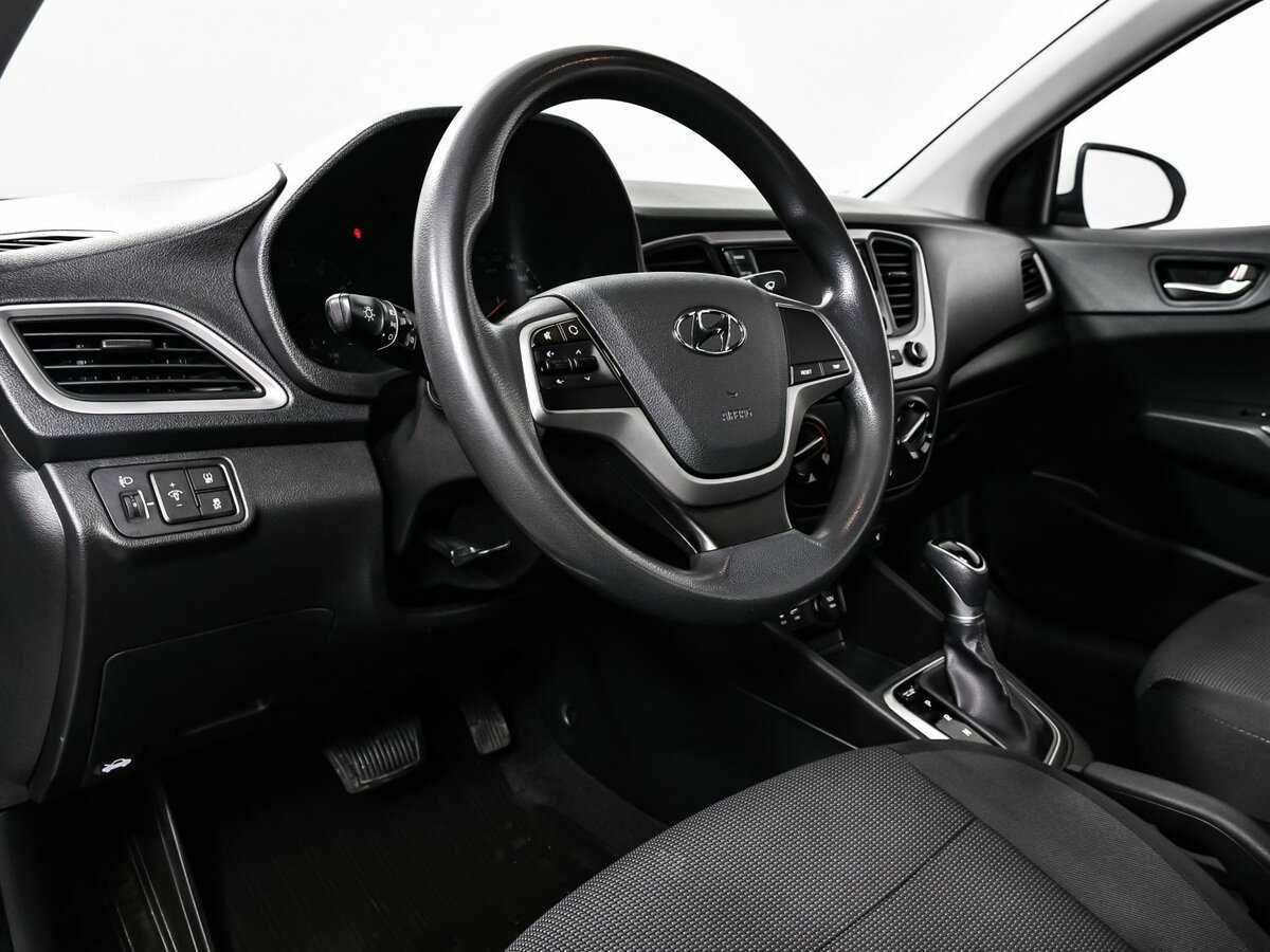 Купить Hyundai Solaris с пробегом. Фото: #12