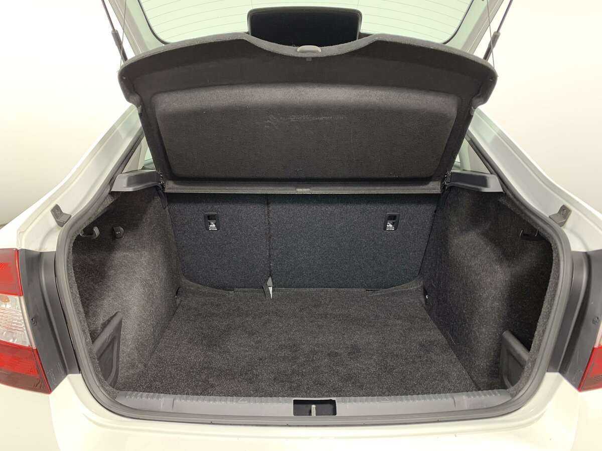 Купить Skoda Rapid с пробегом. Фото: #6