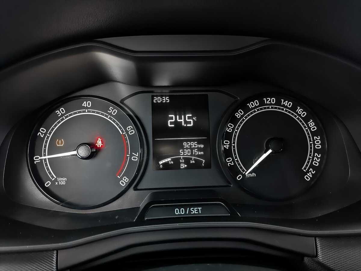 Купить Skoda Rapid с пробегом. Фото: #11