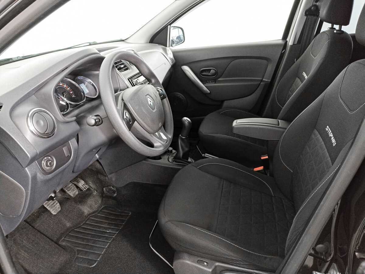 Купить Renault Sandero с пробегом. Фото: #14