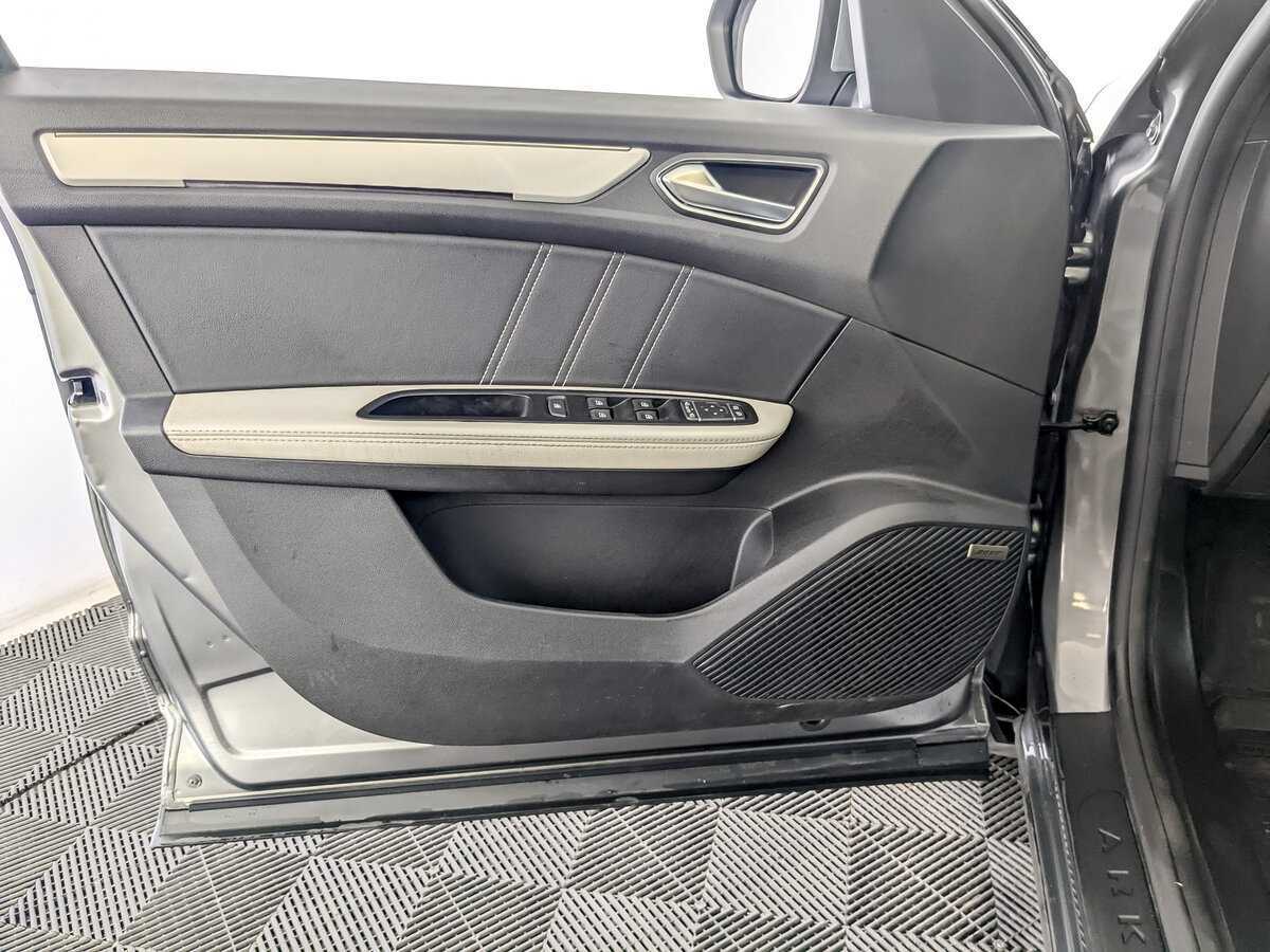 Купить Renault Arkana с пробегом. Фото: #14