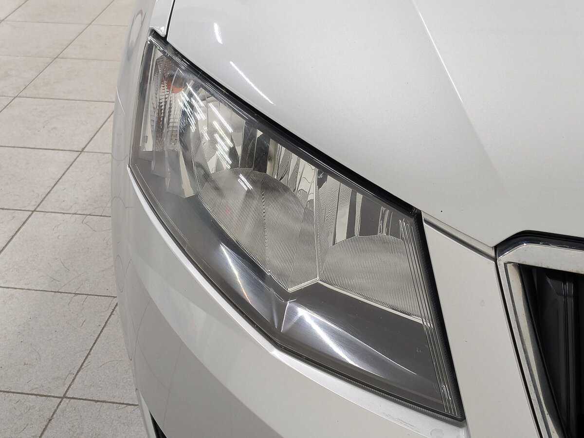 Купить Skoda Octavia с пробегом. Фото: #10