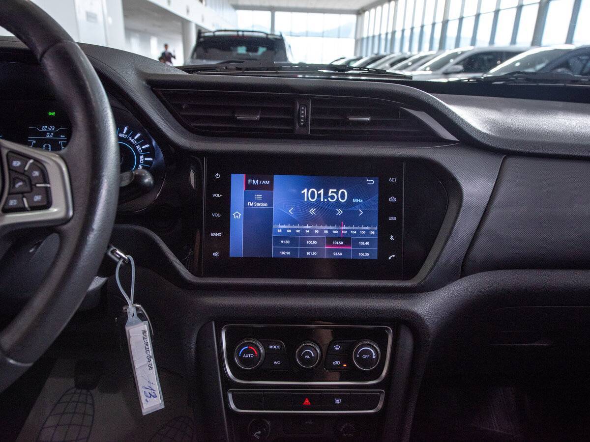 Купить Chery Tiggo 3 с пробегом. Фото: #24