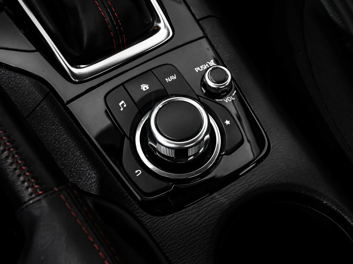 Купить Mazda 3 с пробегом. Фото: #13