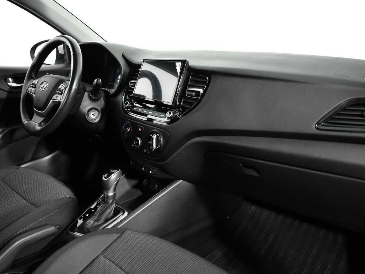 Купить Hyundai Solaris с пробегом. Фото: #8