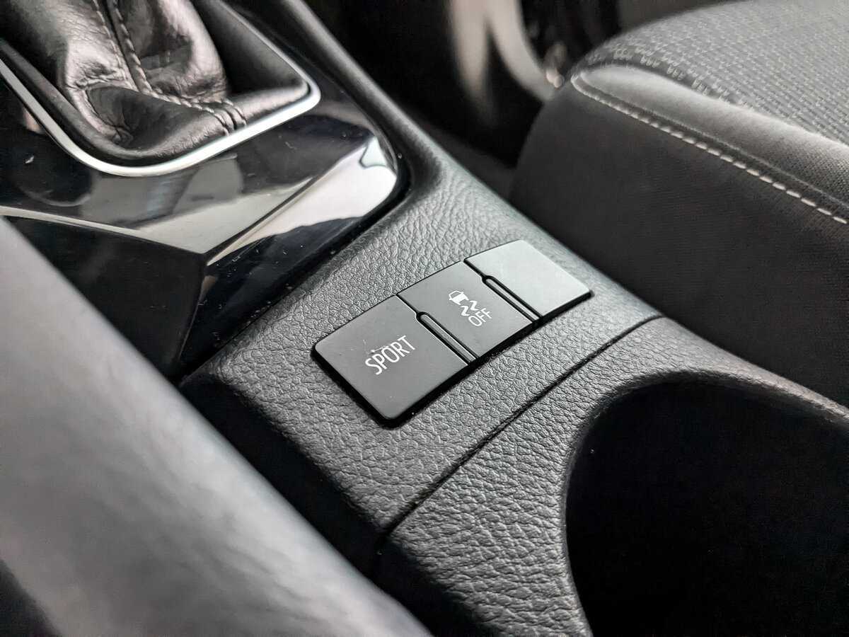 Купить Toyota Corolla с пробегом. Фото: #21