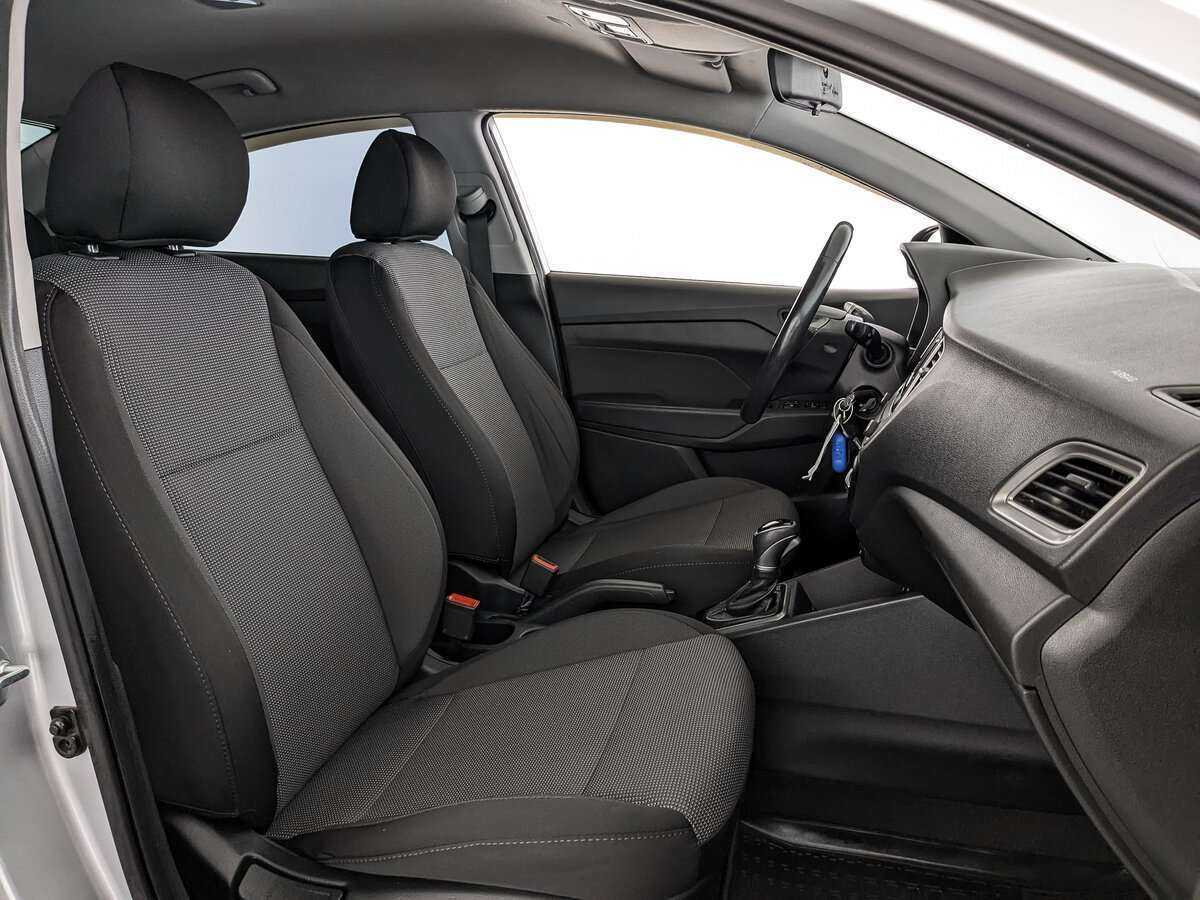 Купить Hyundai Solaris с пробегом. Фото: #19