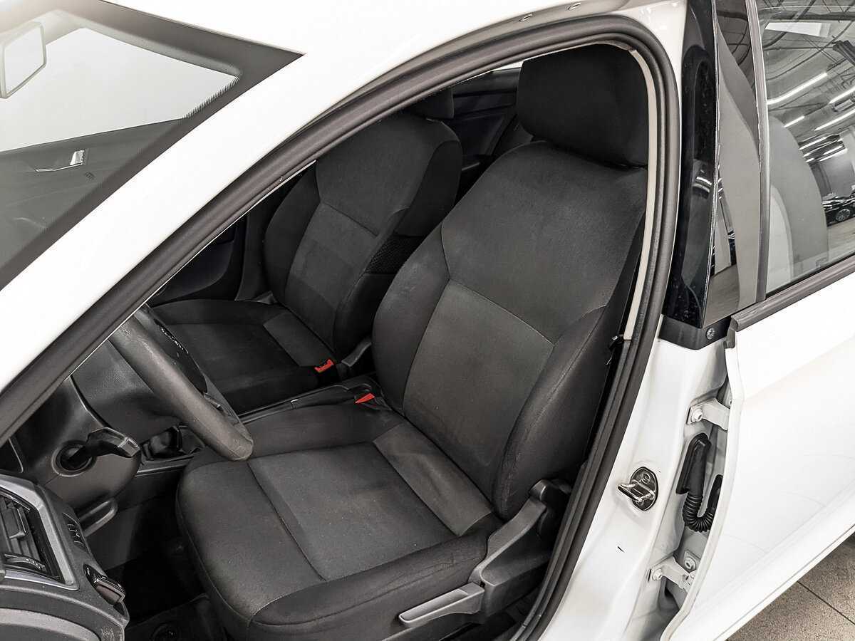 Купить Skoda Rapid с пробегом. Фото: #17