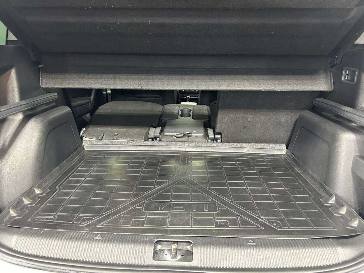 Купить Skoda Yeti с пробегом. Фото: #17