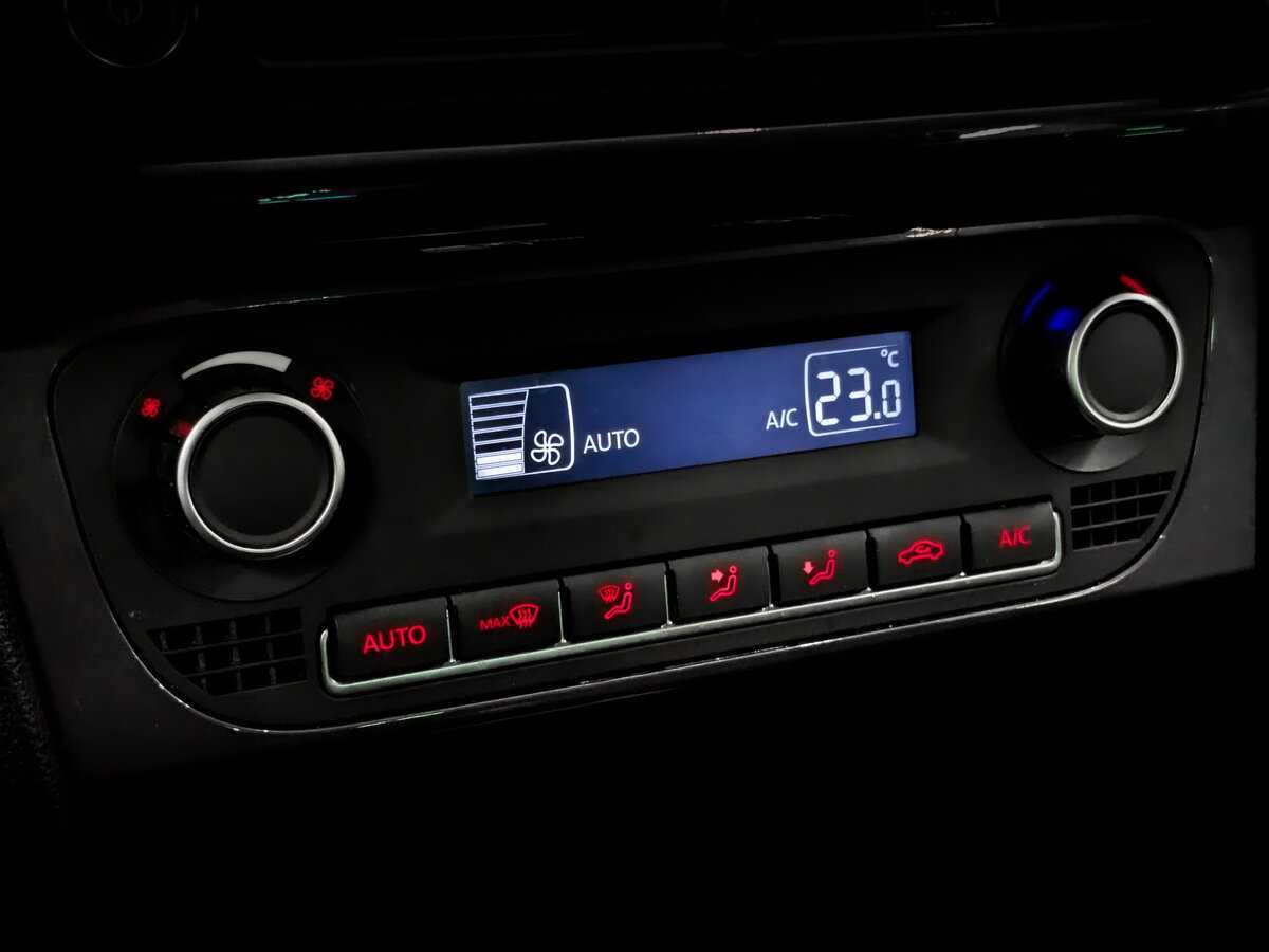 Купить Volkswagen Polo с пробегом. Фото: #23