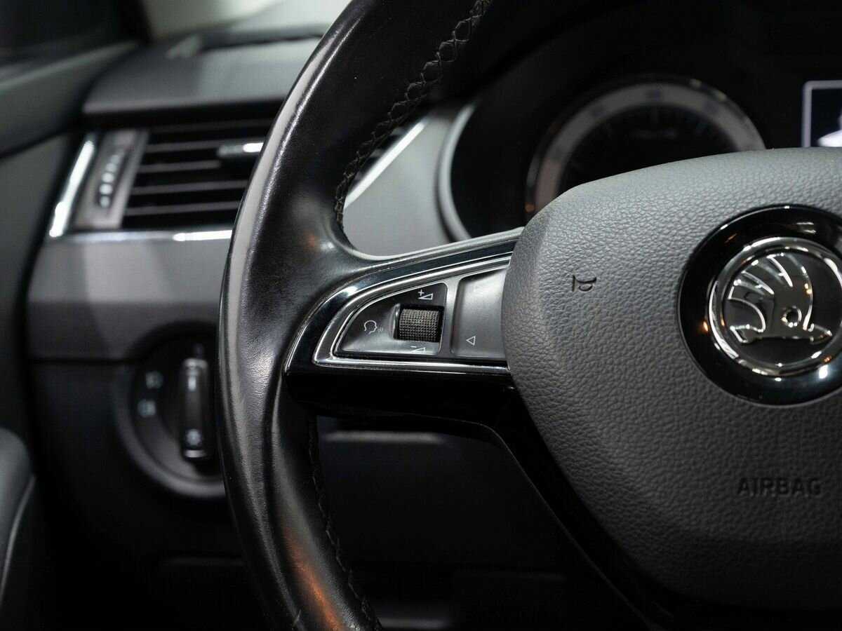 Купить Skoda Octavia с пробегом. Фото: #16