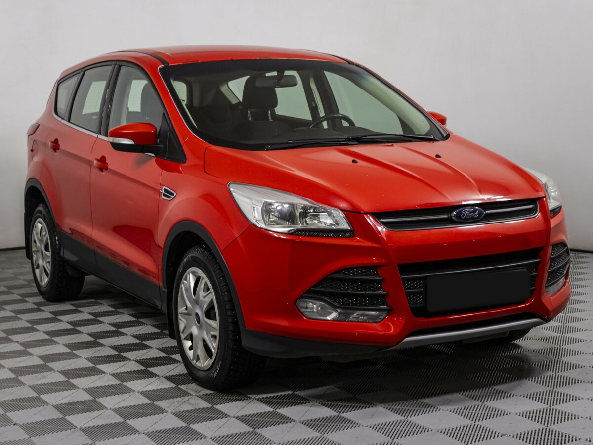 Купить Ford Kuga с пробегом. Фото: #2