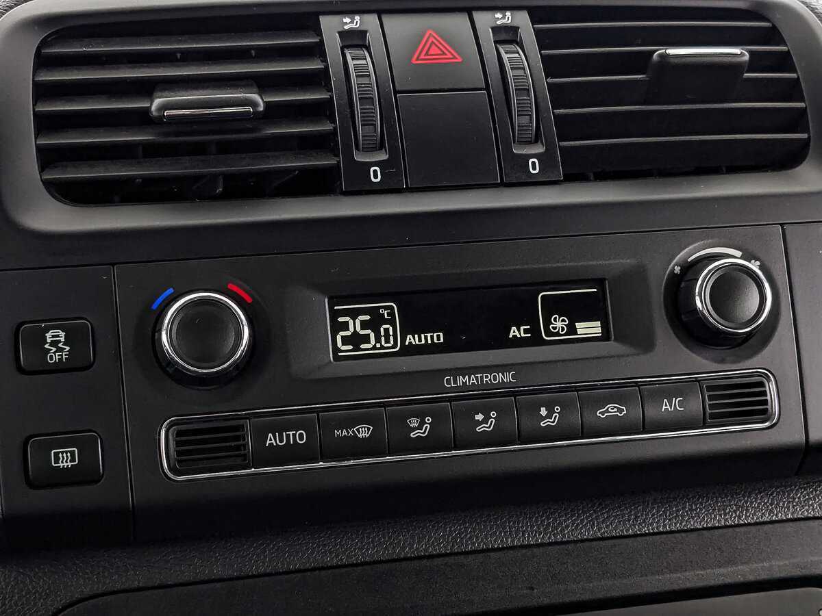 Купить Skoda Fabia с пробегом. Фото: #20