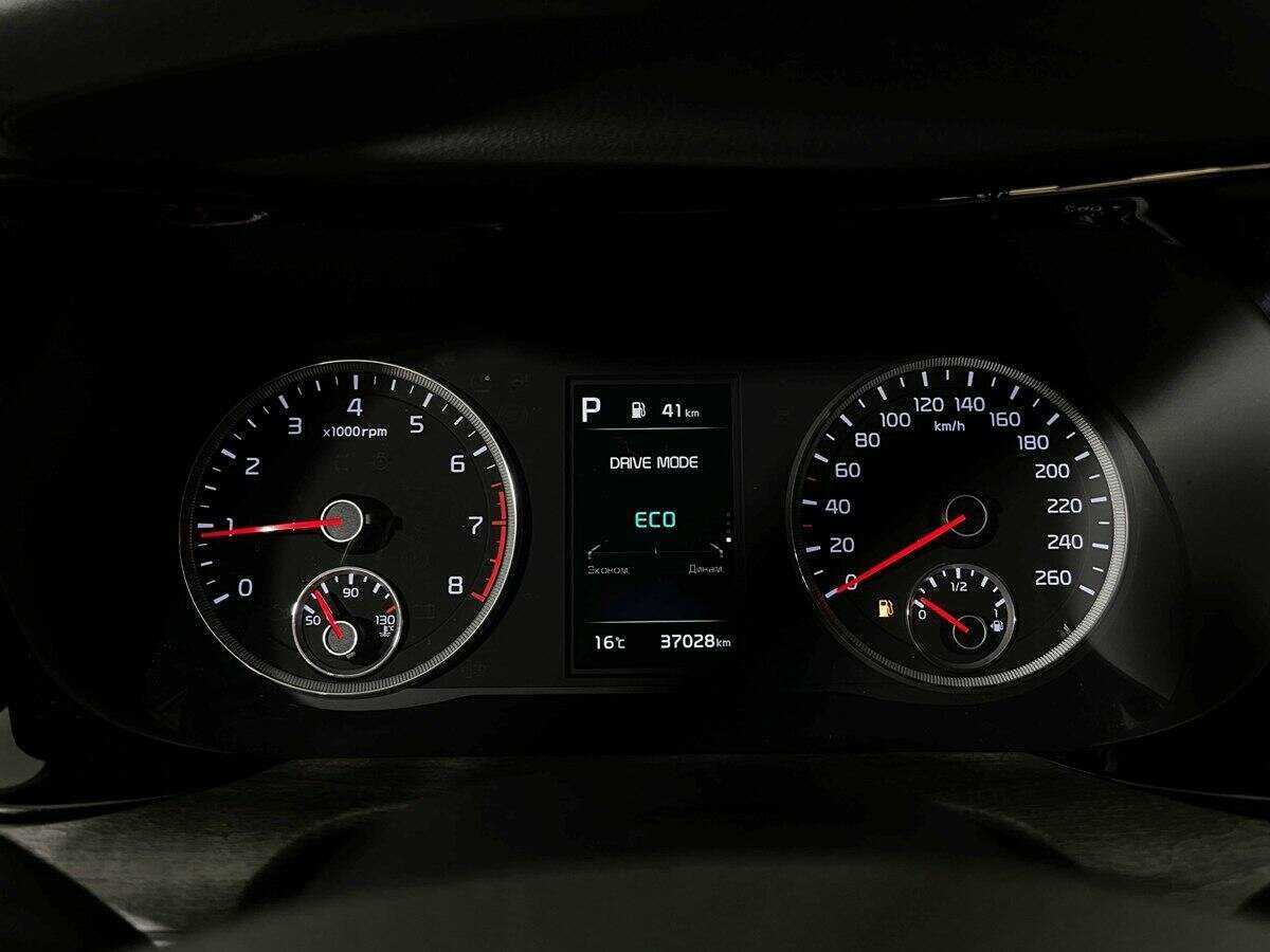 Купить Kia K5 с пробегом. Фото: #8