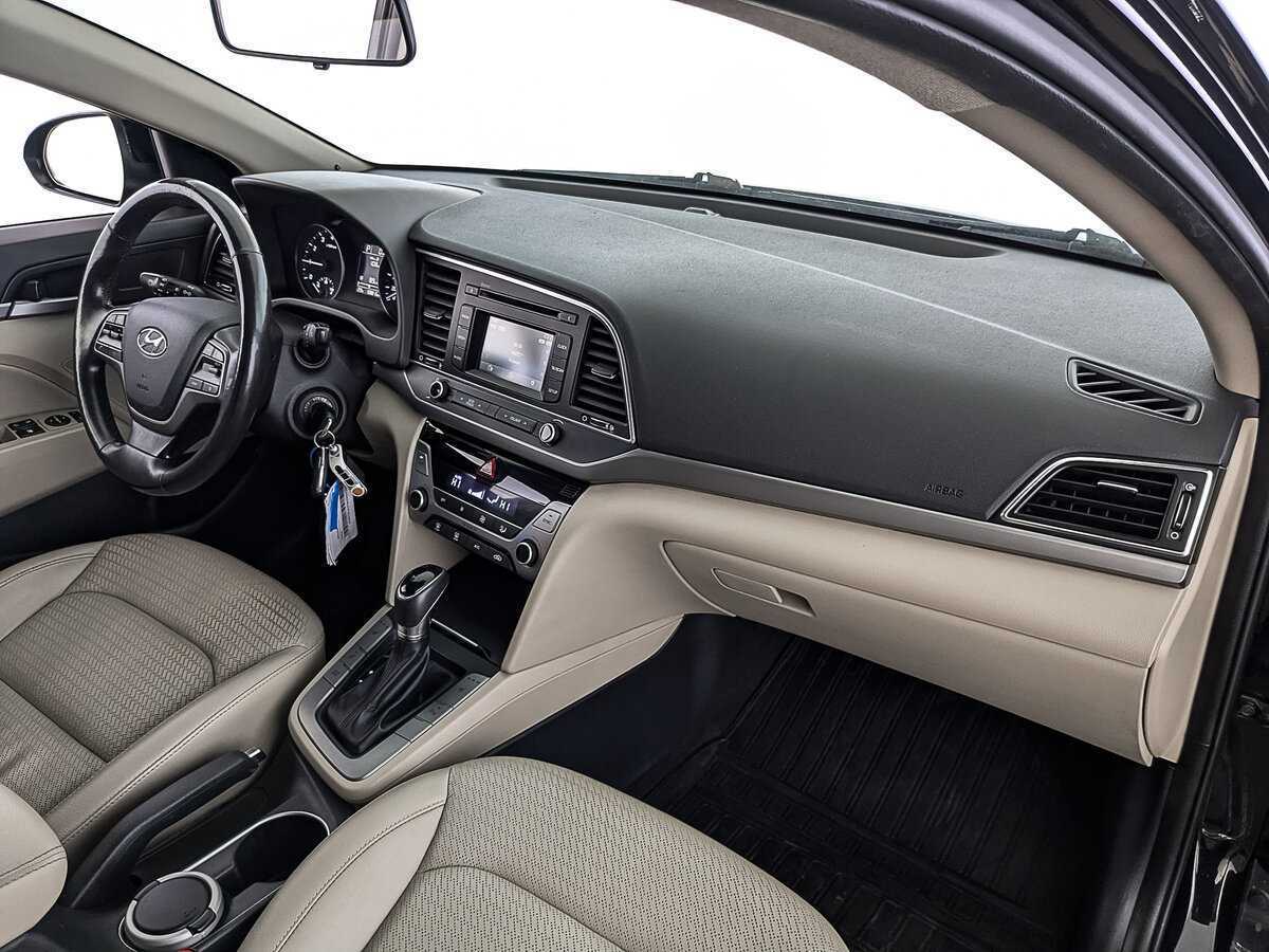 Купить Hyundai Elantra с пробегом. Фото: #12