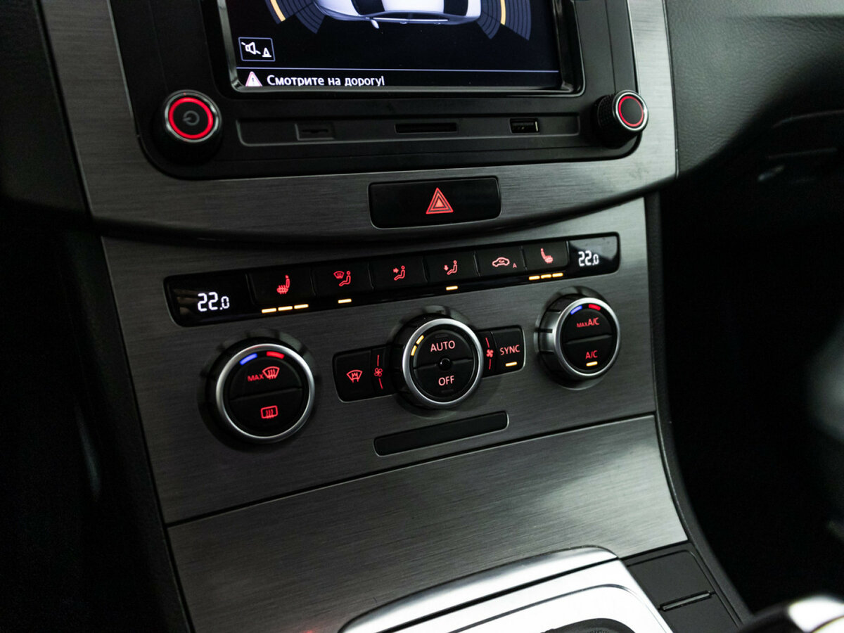 Купить Volkswagen Passat с пробегом. Фото: #13