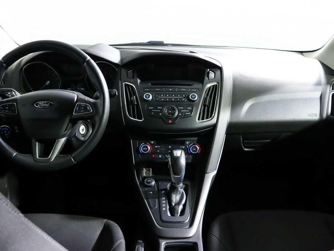 Купить Ford Focus с пробегом. Фото: #9
