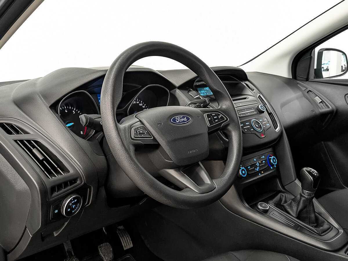 Купить Ford Focus с пробегом. Фото: #12