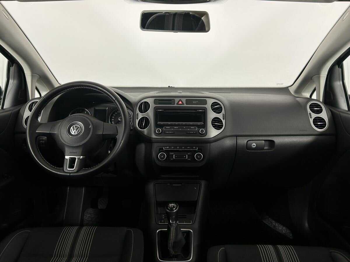 Купить Volkswagen Golf Plus с пробегом. Фото: #5