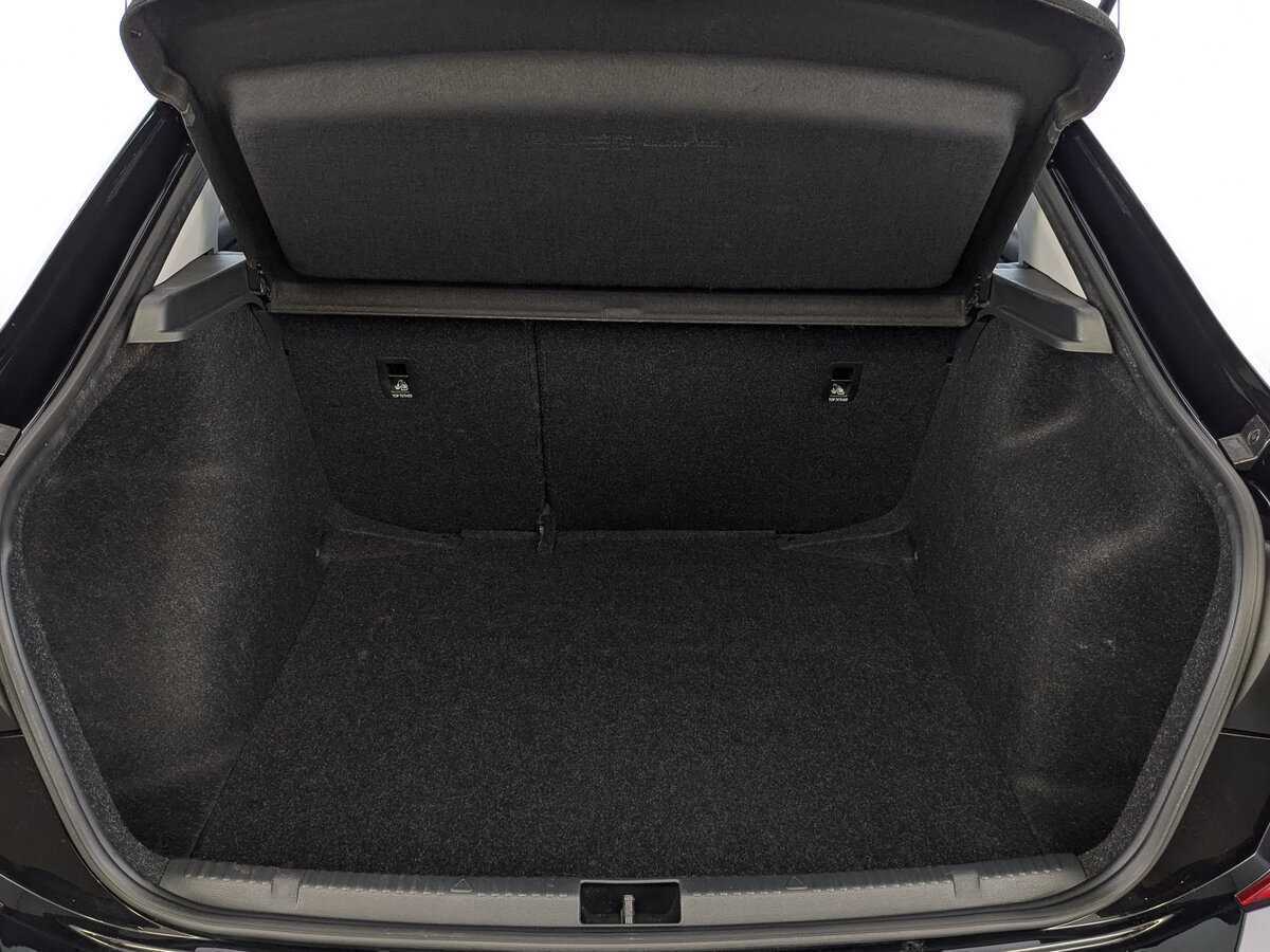 Купить Volkswagen Polo с пробегом. Фото: #9