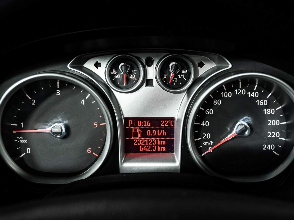 Купить Ford Kuga с пробегом. Фото: #9