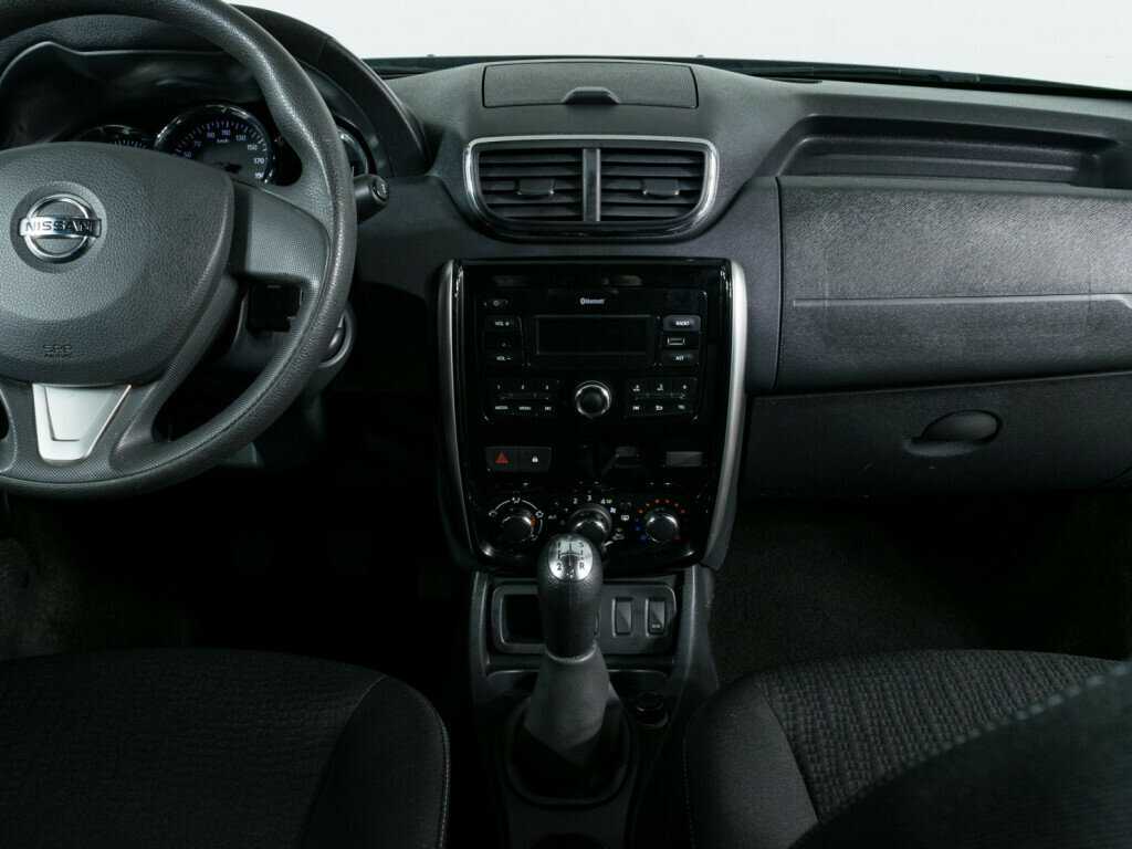 Купить Nissan Terrano с пробегом. Фото: #8
