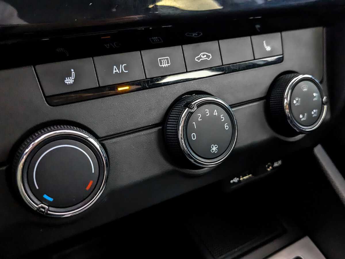 Купить Skoda Octavia с пробегом. Фото: #20