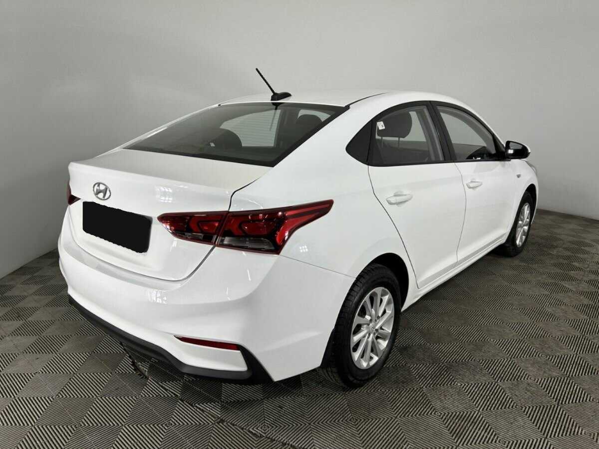 Купить Hyundai Solaris с пробегом. Фото: #5