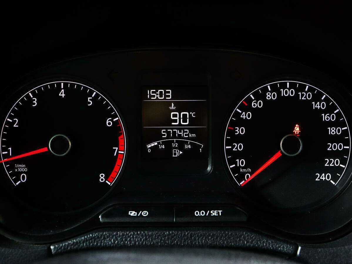 Купить Volkswagen Polo с пробегом. Фото: #7