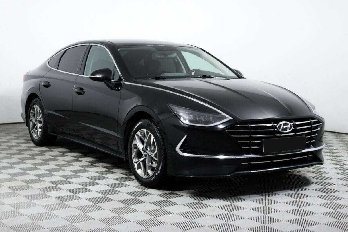 Купить Hyundai Sonata с пробегом. Фото: #2