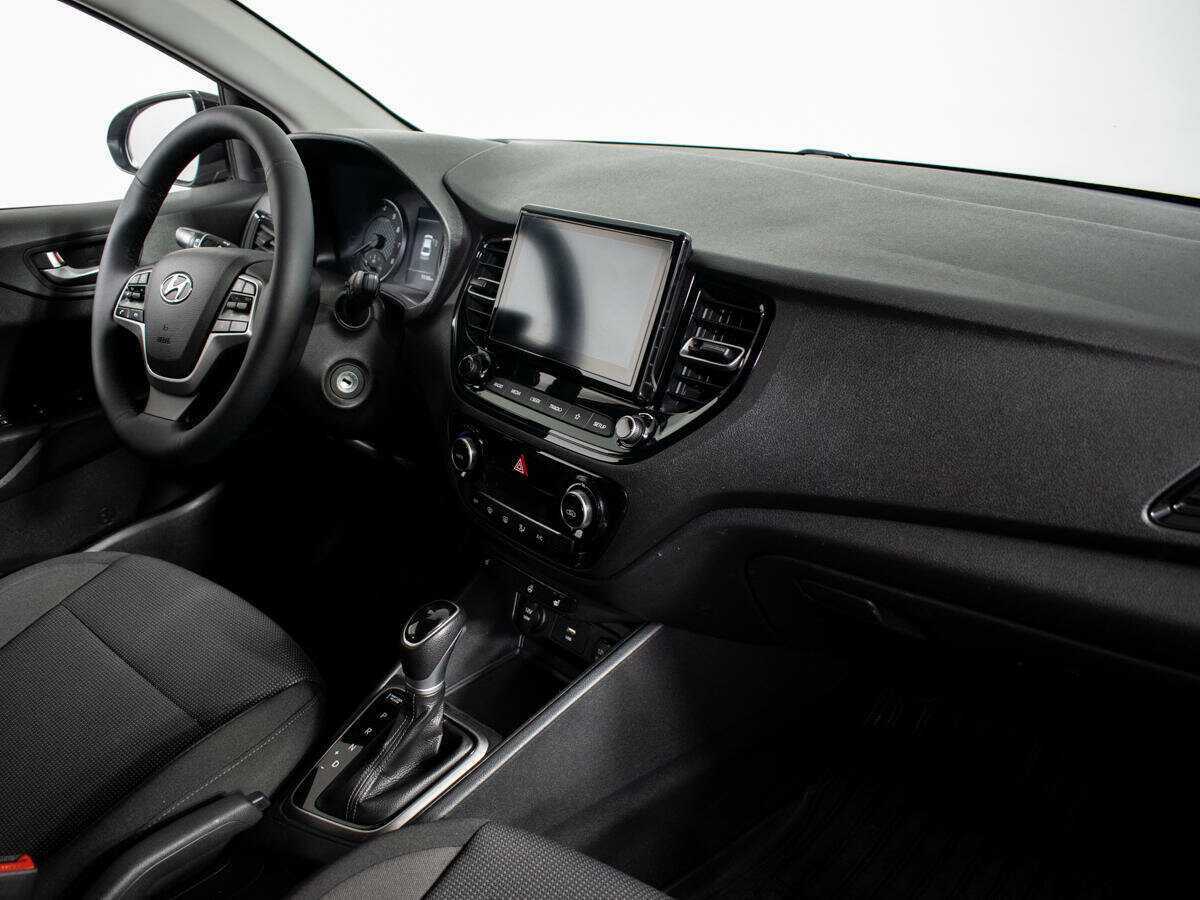 Купить Hyundai Solaris с пробегом. Фото: #8