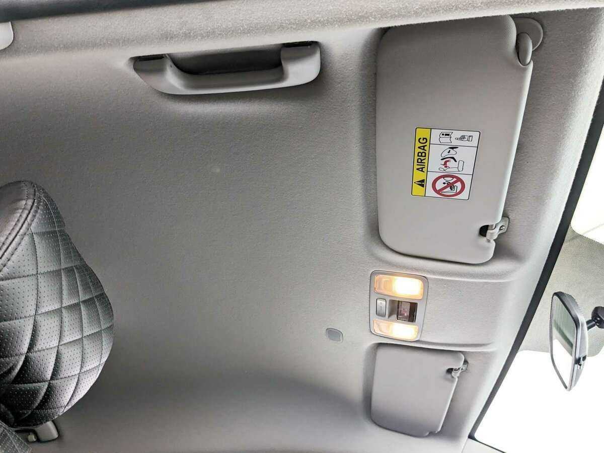 Купить Hyundai Solaris с пробегом. Фото: #17