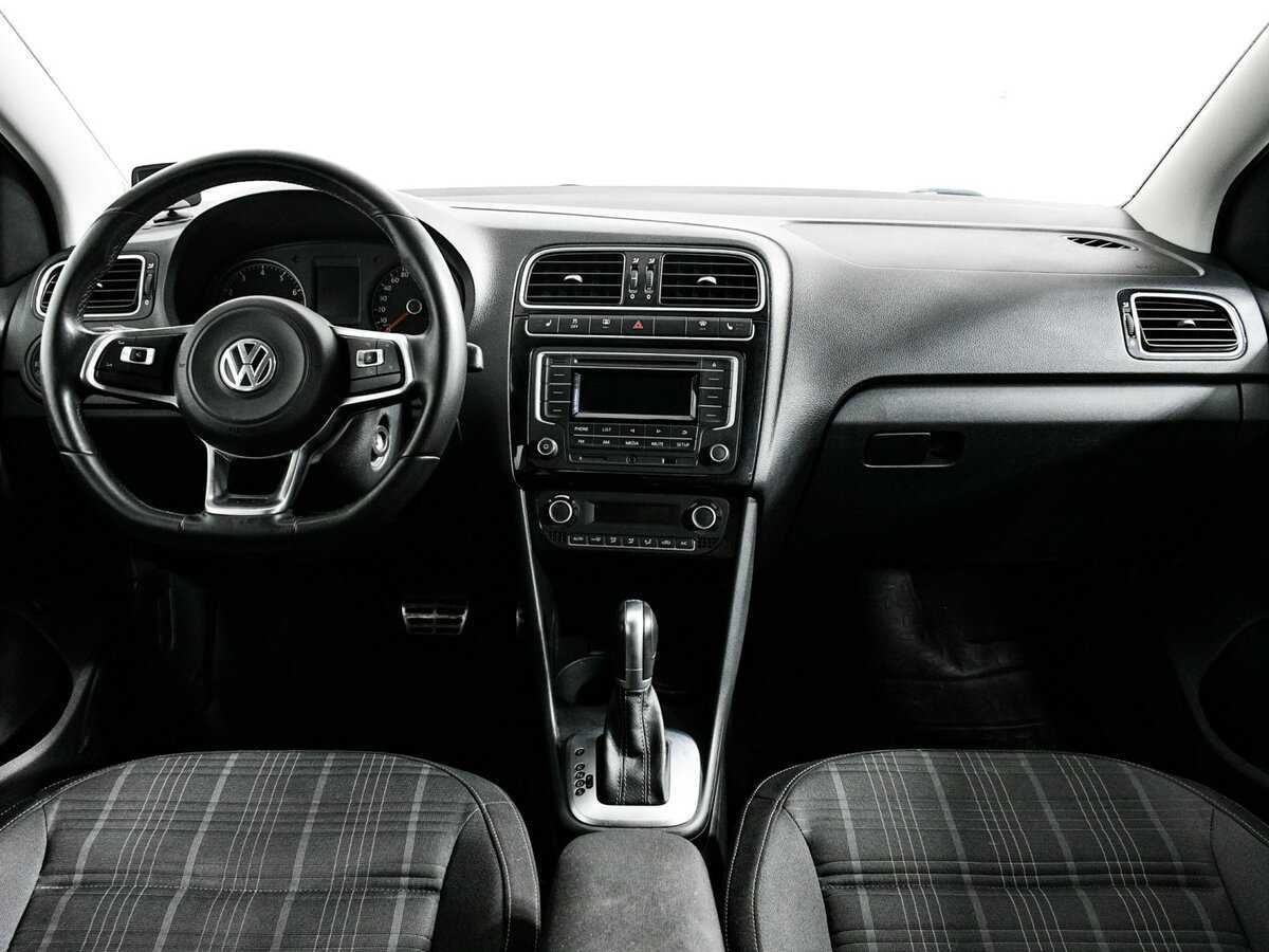 Купить Volkswagen Polo с пробегом. Фото: #12