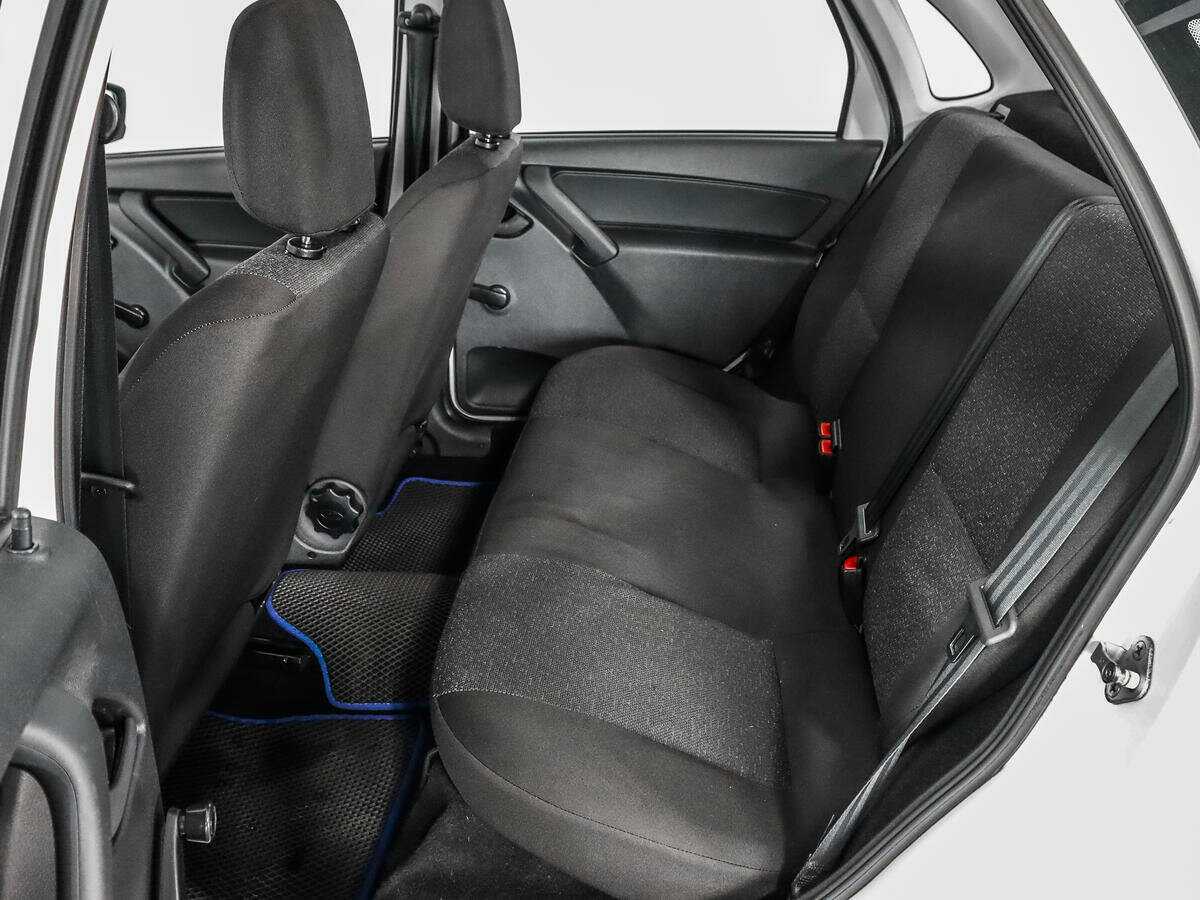 Купить Lada (ВАЗ) Granta с пробегом. Фото: #9