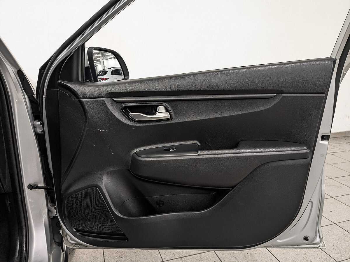 Купить Kia Rio с пробегом. Фото: #24