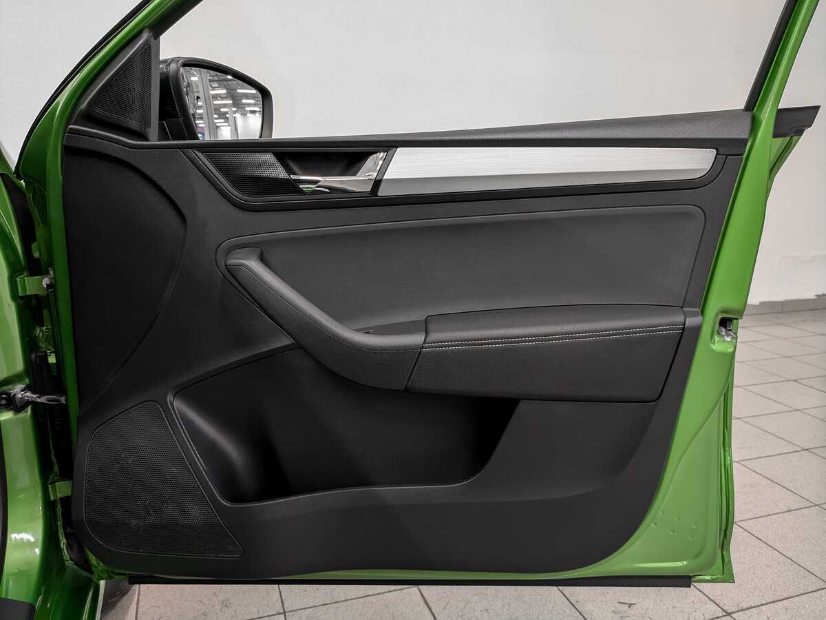 Купить Skoda Rapid с пробегом. Фото: #21