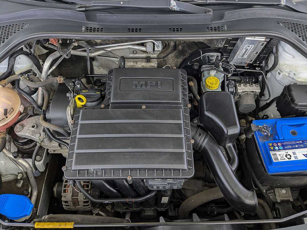 Купить Skoda Rapid с пробегом. Фото: #8