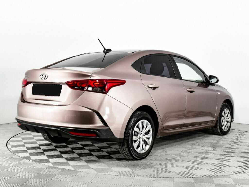 Купить Hyundai Solaris с пробегом. Фото: #4