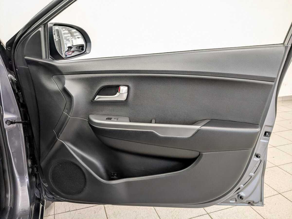 Купить Kia Rio с пробегом. Фото: #20