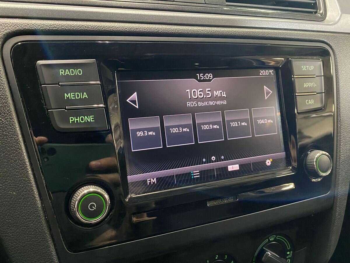 Купить Skoda Rapid с пробегом. Фото: #12