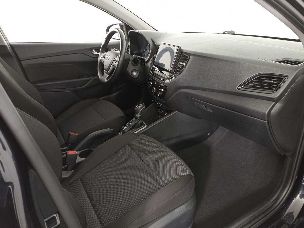 Купить Hyundai Solaris с пробегом. Фото: #9