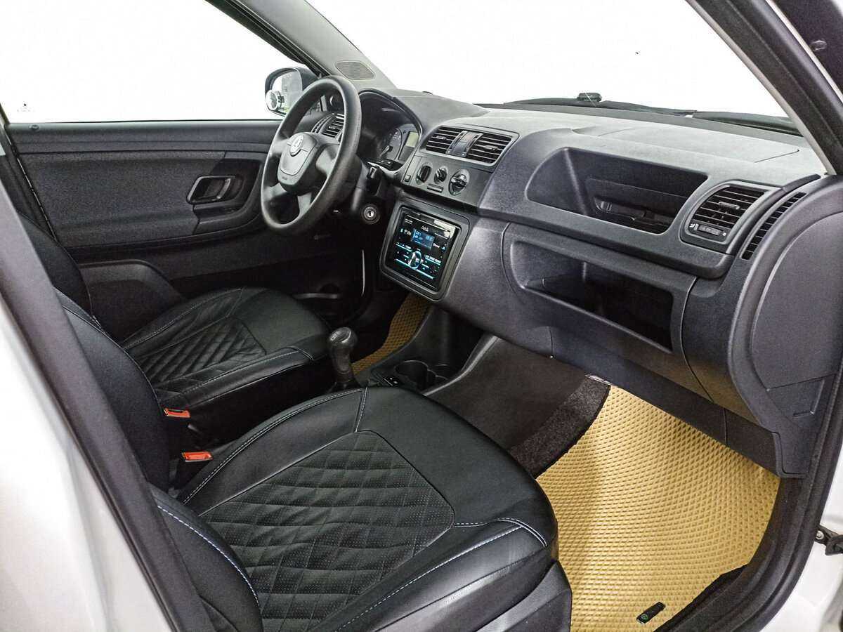 Купить Skoda Fabia с пробегом. Фото: #8