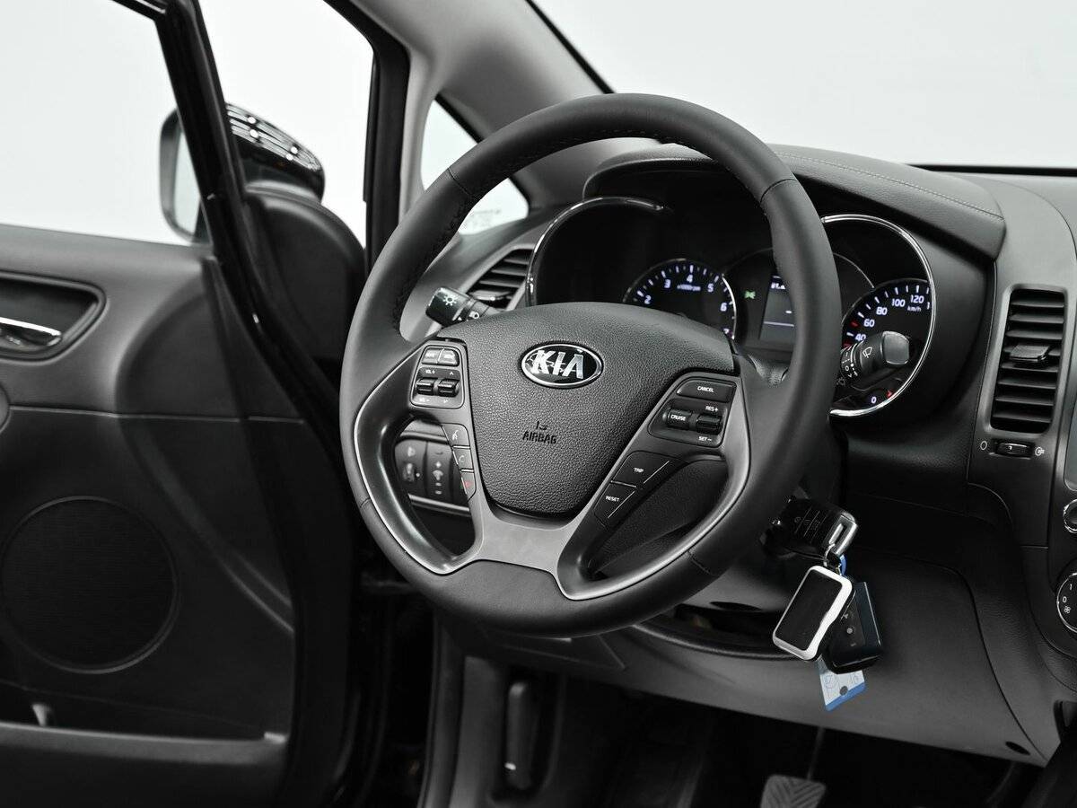 Купить Kia Cerato с пробегом. Фото: #9