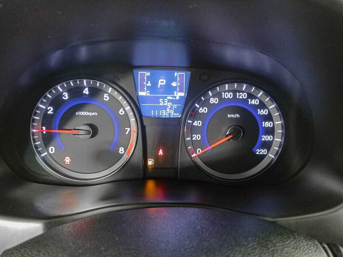 Купить Hyundai Solaris с пробегом. Фото: #10