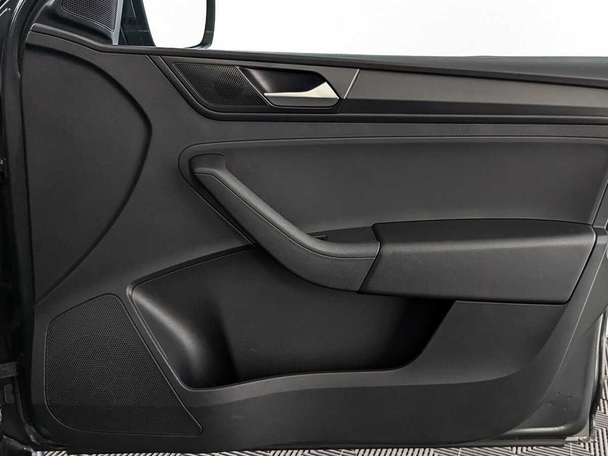 Купить Volkswagen Polo с пробегом. Фото: #22