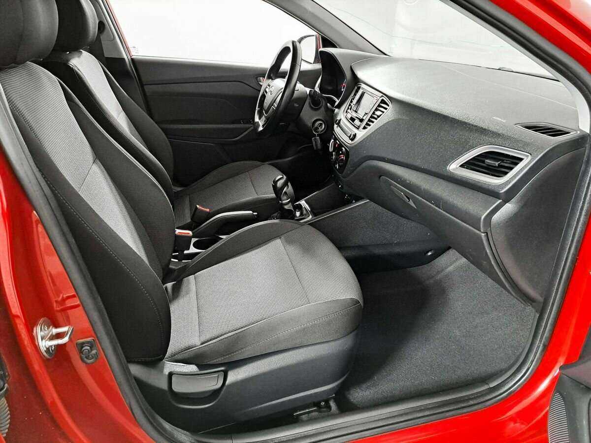 Купить Hyundai Solaris с пробегом. Фото: #8