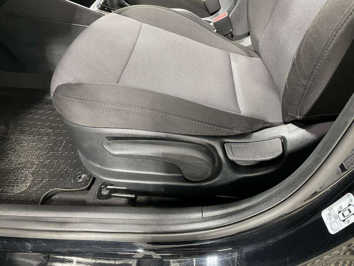 Купить Hyundai Solaris с пробегом. Фото: #9