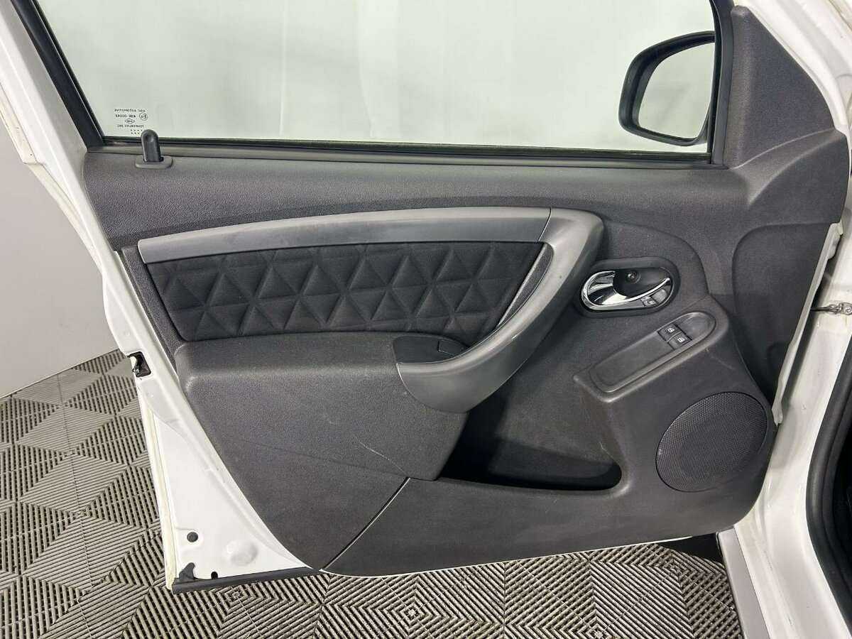 Купить Renault Duster с пробегом. Фото: #7