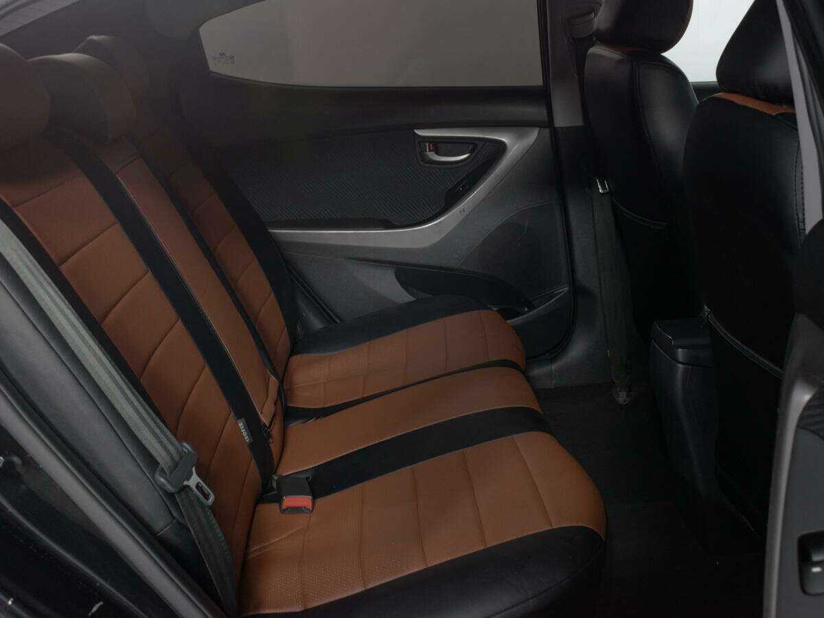 Купить Hyundai Elantra с пробегом. Фото: #11