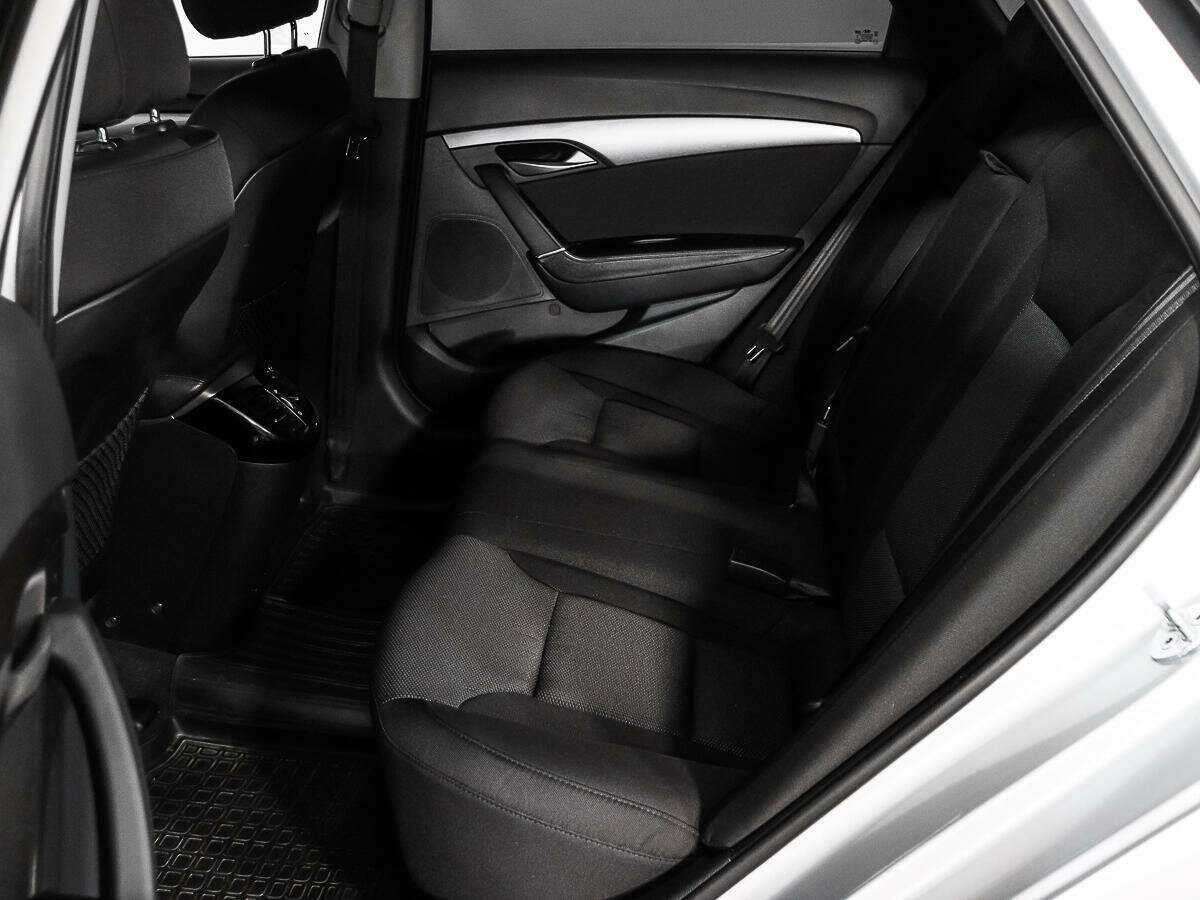 Купить Hyundai i40 с пробегом. Фото: #10